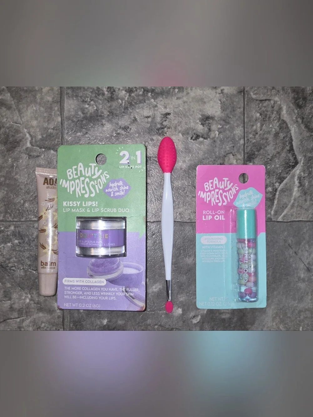 Lip Bundle- Beauty Impressions 2-in-1 Lip Mask & Scrub, Dual-Ended Lip Tool, Etc